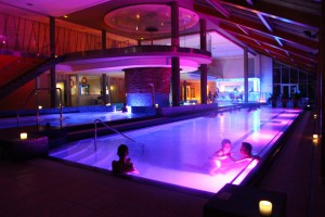 Hotel Horal - nočný bazén